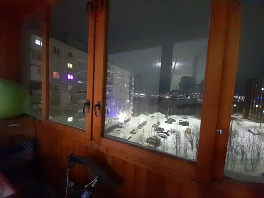Продам трехкомнатную (3-комн.) квартиру, Крупской ул, 64, Мурманск г