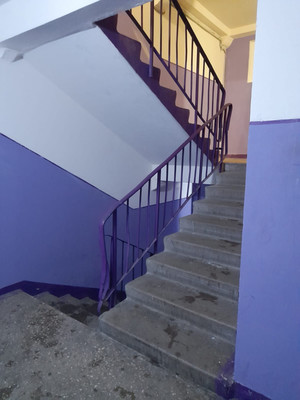 Продам трехкомнатную (3-комн.) квартиру, Крупской ул, 64, Мурманск г
