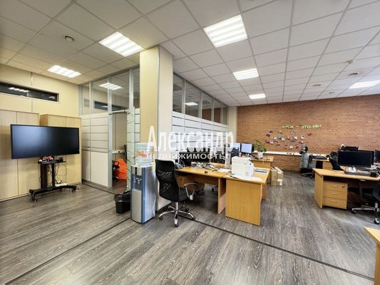 Сдам офисное помещение 105,8 м2, Барочная ул, 10к1, Санкт-Петербург г