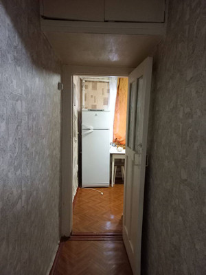 Продам двухкомнатную (2-комн.) квартиру, Генерала Захарова ул, 12, Симферополь г