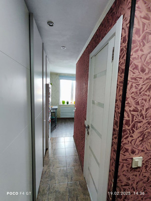 Продам двухкомнатную (2-комн.) квартиру, Авиации ул, 7, Семеновка с