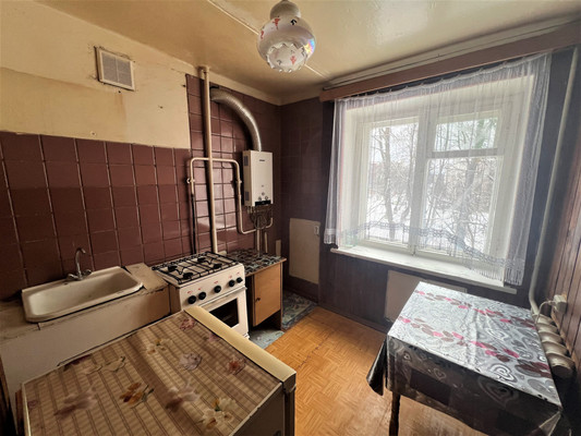 Продам однокомнатную (1-комн.) квартиру, Гусева ул, 3, Дятьково г