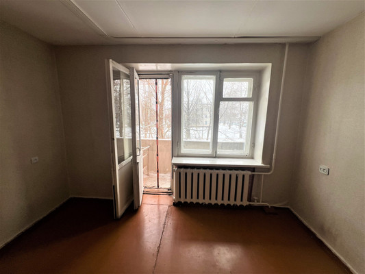 Продам однокомнатную (1-комн.) квартиру, Гусева ул, 3, Дятьково г