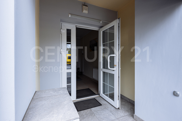 Продам коммерческое помещение 48,9 м2, А.Невского ул, 181 , Калининград г