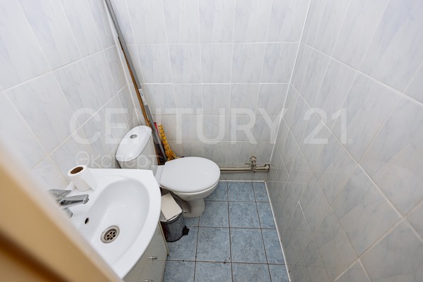 Продам коммерческое помещение 48,9 м2, А.Невского ул, 181 , Калининград г