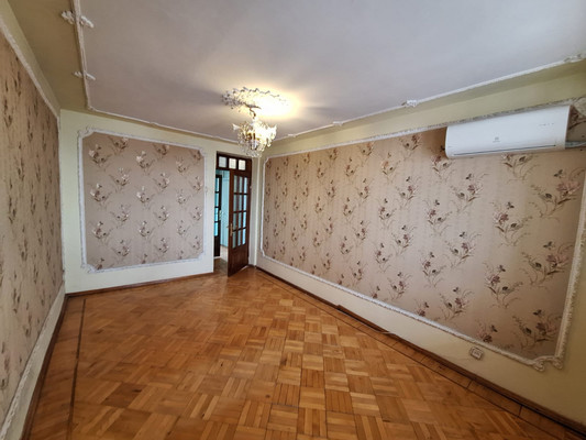 Продам трехкомнатную (3-комн.) квартиру, Ракетная ул, 17, Симферополь г