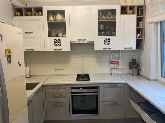 Продам двухкомнатную (2-комн.) квартиру, Сумской проезд, 8к1, Москва г