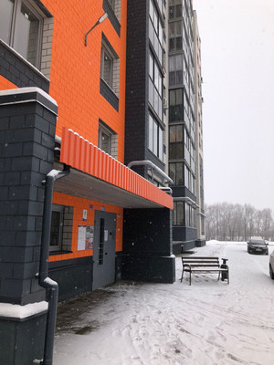 Продам трехкомнатную (3-комн.) квартиру, Псковская ул, 72, Великий Новгород г
