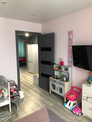 Продам трехкомнатную (3-комн.) квартиру, Псковская ул, 72, Великий Новгород г