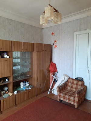 Продам комнату в 4-комн. квартире, Заводская ул, 35, Понтонный п