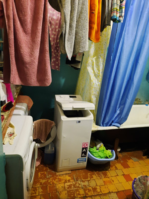 Продам комнату в 4-комн. квартире, Заводская ул, 35, Понтонный п