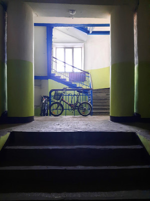 Продам комнату в 4-комн. квартире, Заводская ул, 35, Понтонный п