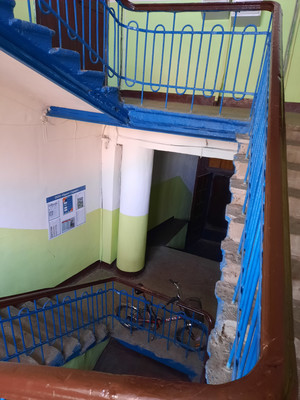 Продам комнату в 4-комн. квартире, Заводская ул, 35, Понтонный п