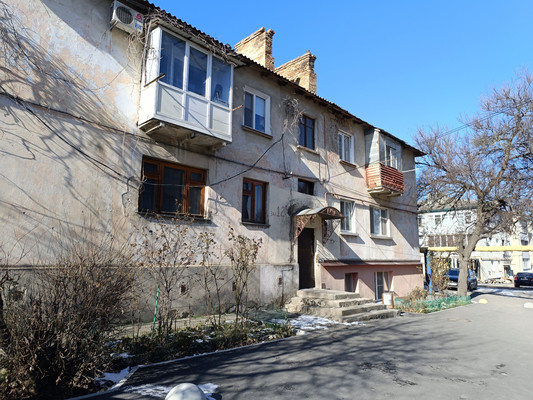 Продам двухкомнатную (2-комн.) квартиру, Генерала Захарова ул, 12, Симферополь г