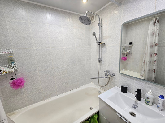 Продам двухкомнатную (2-комн.) квартиру, Калевала ул, 15, Костомукша г