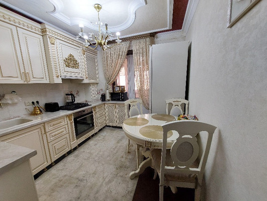 Продам трехкомнатную (3-комн.) квартиру, имени Гагарина Юрия Алексеевича ул, 1Б, Баксан г