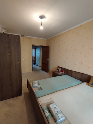 Продам трехкомнатную (3-комн.) квартиру, Гагарина ул, 9, Волгодонск г