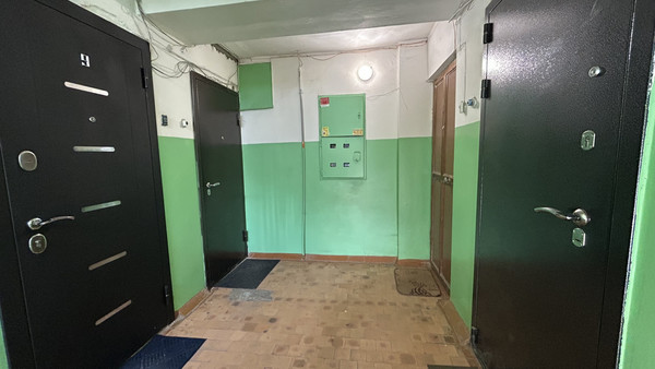 Продам однокомнатную (1-комн.) квартиру, Мира ул, 36, Киров г