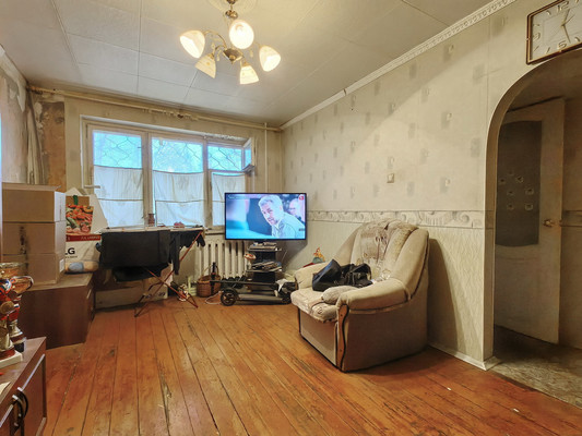 Продам двухкомнатную (2-комн.) квартиру, Центральная ул, 160к6, Серпухов г