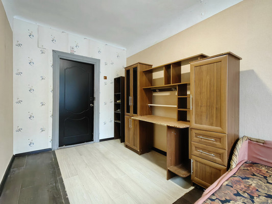 Продам 2-комн. в 5-комн. квартире, Химиков ул, 13, Серпухов г