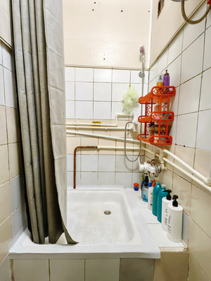 Продам 2-комн. в 5-комн. квартире, Химиков ул, 13, Серпухов г