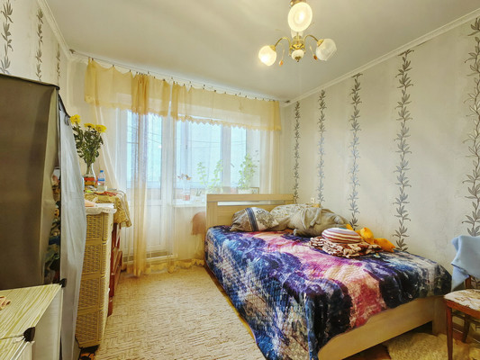 Продам двухкомнатную (2-комн.) квартиру, Химиков ул, 35, Серпухов г