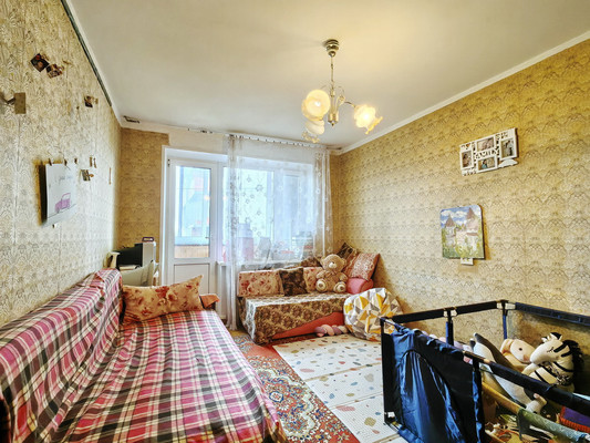 Продам двухкомнатную (2-комн.) квартиру, Химиков ул, 35, Серпухов г