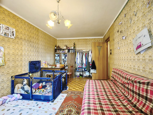 Продам двухкомнатную (2-комн.) квартиру, Химиков ул, 35, Серпухов г