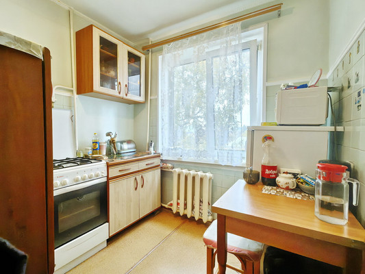 Продам двухкомнатную (2-комн.) квартиру, Химиков ул, 35, Серпухов г