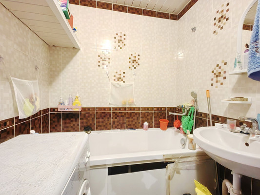 Продам двухкомнатную (2-комн.) квартиру, Химиков ул, 35, Серпухов г