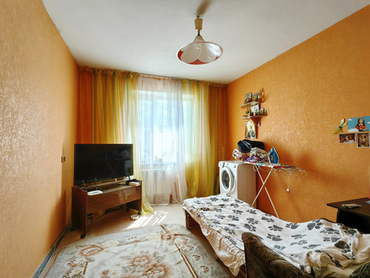 Продам двухкомнатную (2-комн.) квартиру, Серпуховская ул, 46, Липицы с