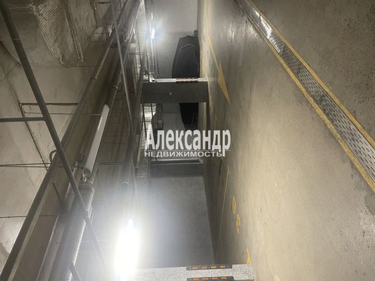 Сдам гараж 15 м2, Нейшлотский пер, 3, Санкт-Петербург г