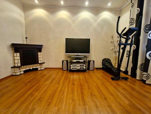 Продам трехкомнатную (3-комн.) квартиру, Степана Разина ул, 10, Ишим г