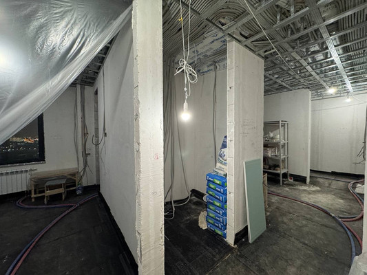 Продам трехкомнатную (3-комн.) квартиру, Зорге ул, 9к2, Москва г