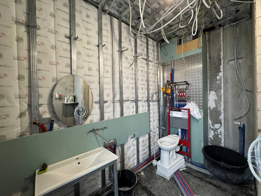 Продам трехкомнатную (3-комн.) квартиру, Зорге ул, 9к2, Москва г