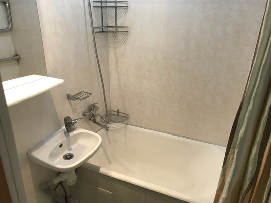 Продам двухкомнатную (2-комн.) квартиру, Маяковского ул, 5, Сыктывкар г