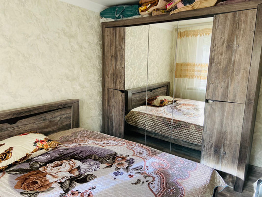 Продам трехкомнатную (3-комн.) квартиру, Молодежный пер, 6, Тырныауз г