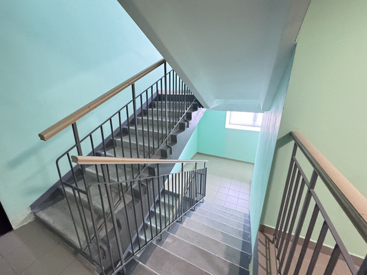 Продам однокомнатную (1-комн.) квартиру, Зур Урам ул, 1Кк5, Казань г