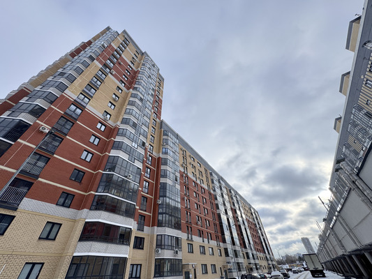 Продам однокомнатную (1-комн.) квартиру, Зур Урам ул, 1Кк5, Казань г