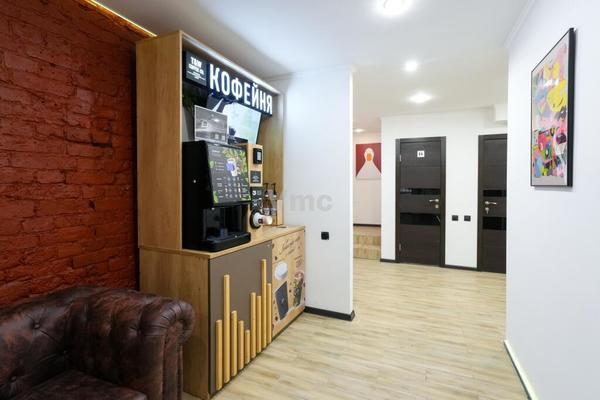 Продам коммерческое помещение 204,3 м2, Новослободская ул, 14/19 8, Москва г