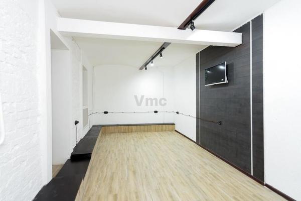 Продам коммерческое помещение 204,3 м2, Новослободская ул, 14/19 8, Москва г