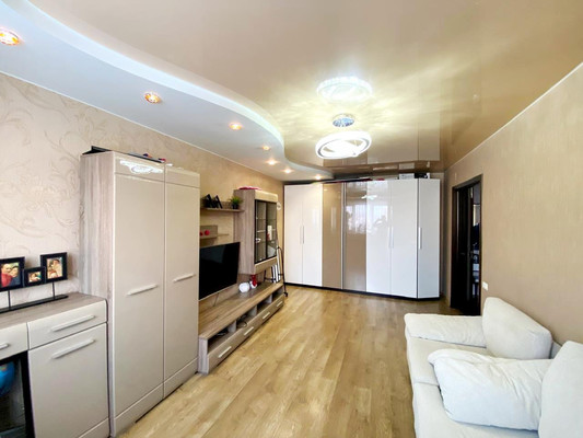 Продам трехкомнатную (3-комн.) квартиру, Строителей пр-кт, 50, Пенза г