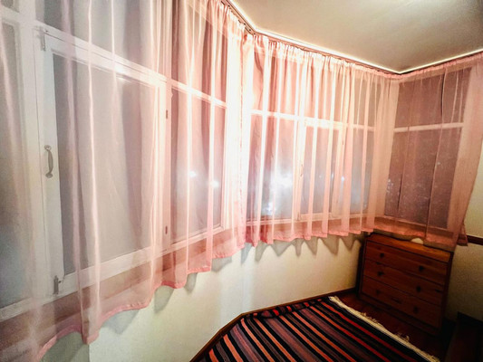 Продам двухкомнатную (2-комн.) квартиру, Оплеснина ул, 13, Сыктывкар г