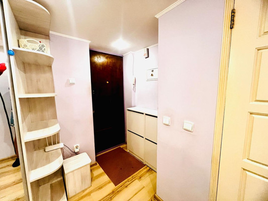 Продам двухкомнатную (2-комн.) квартиру, Оплеснина ул, 13, Сыктывкар г