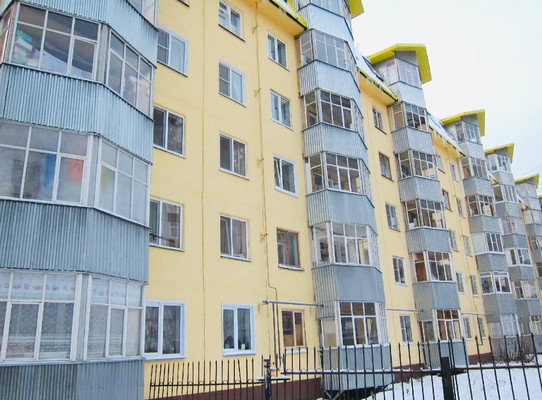 Продам двухкомнатную (2-комн.) квартиру, Оплеснина ул, 13, Сыктывкар г