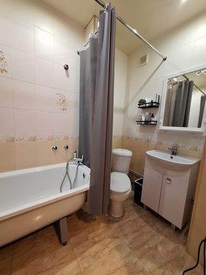Продам однокомнатную (1-комн.) квартиру, Героя Костина ул, 3, Киров г