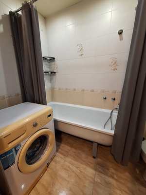 Продам однокомнатную (1-комн.) квартиру, Героя Костина ул, 3, Киров г