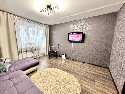 Продам трехкомнатную (3-комн.) квартиру, Хусаина Мавлютова ул, 48, Казань г