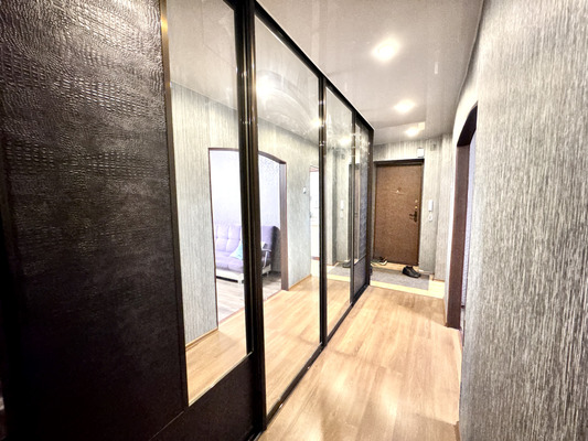 Продам трехкомнатную (3-комн.) квартиру, Хусаина Мавлютова ул, 48, Казань г