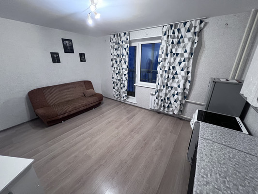 Продам однокомнатную (1-комн.) квартиру, Петра Сумина ул, 26, Челябинск г
